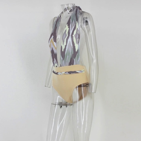 NEW! Backless Halter Monokini - Picture 5 of 8